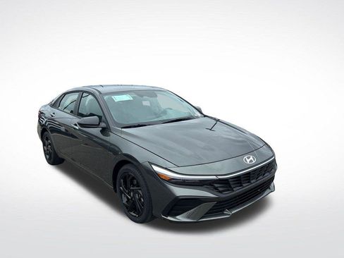 New 2026 Hyundai Elantra Sport FWD image 8