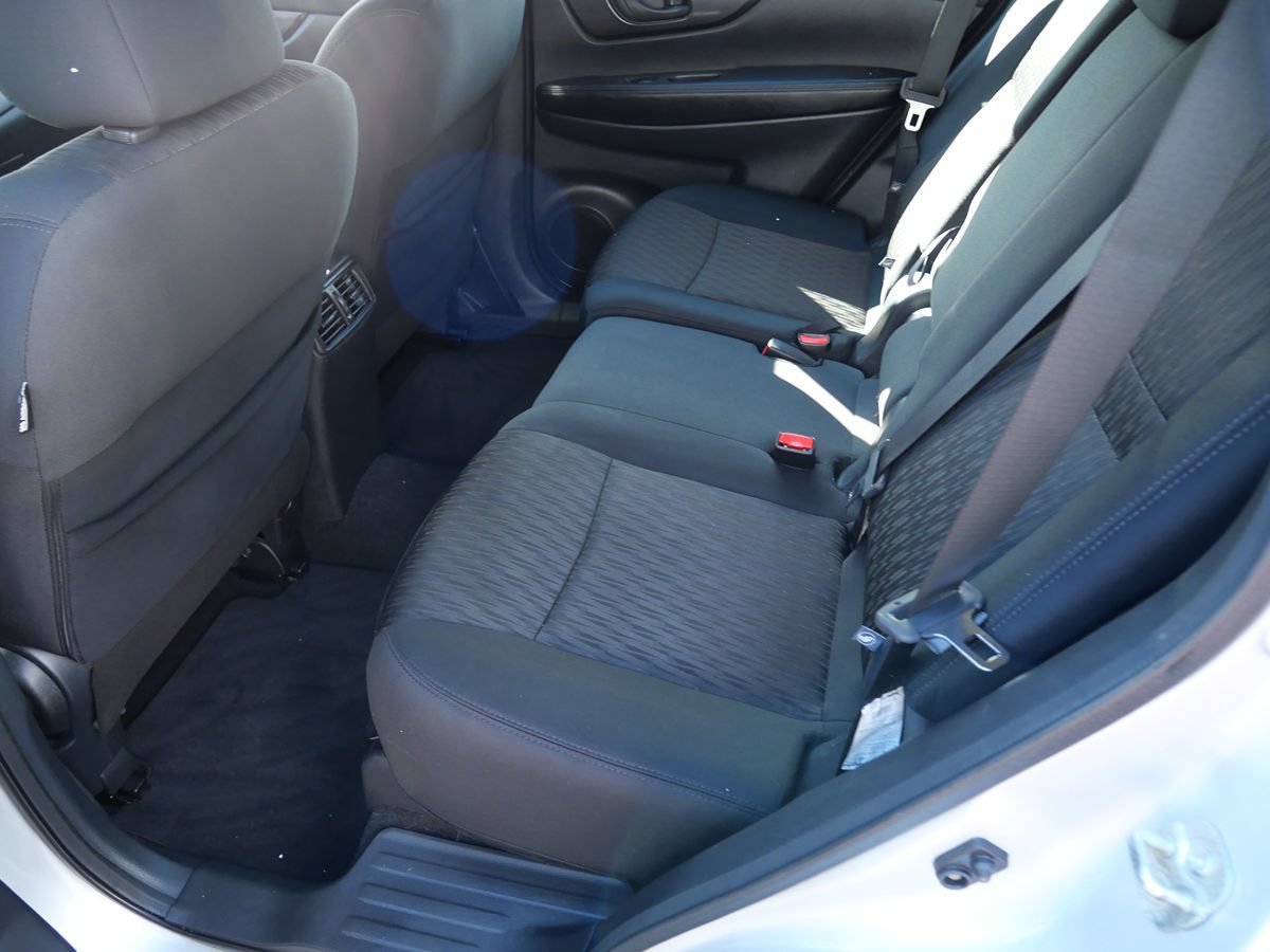 Used 2019 Nissan Rogue S AWD/4WD image 19