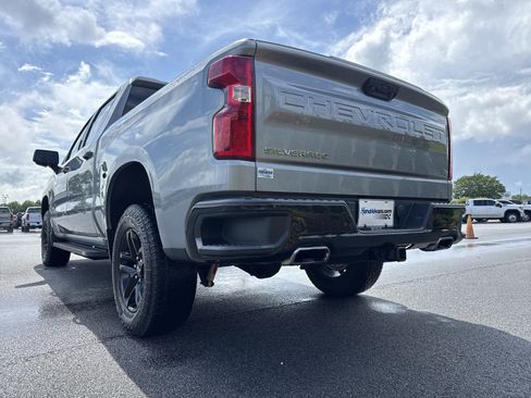 Used 2024 Chevrolet Silverado 1500 LT Trail Boss w/ LT Trail Boss Premium Package AWD/4WD image 8