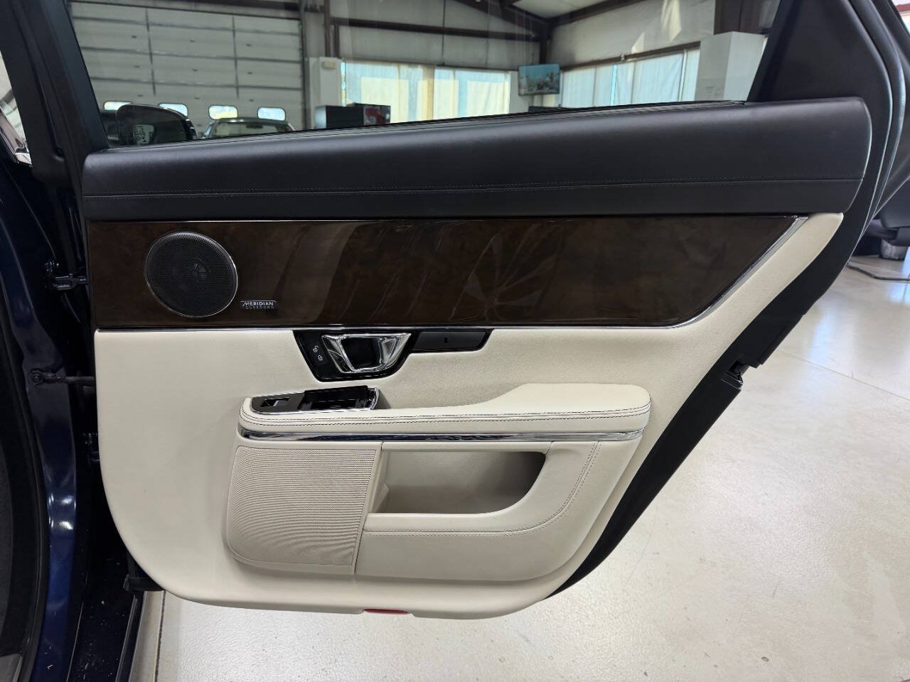 Used 2019 Jaguar XJ L Portfolio AWD/4WD image 14