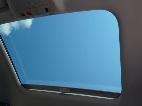 Used 2024 Volkswagen Jetta SE image 15