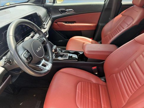 Used 2024 Kia Sportage SX FWD image 5