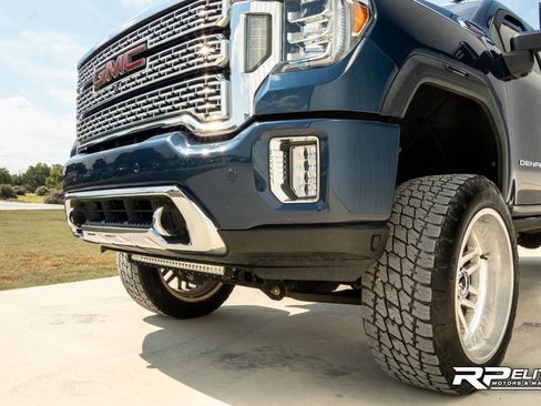 Used 2020 GMC Sierra 2500 Denali w/ Denali Ultimate Package image 17