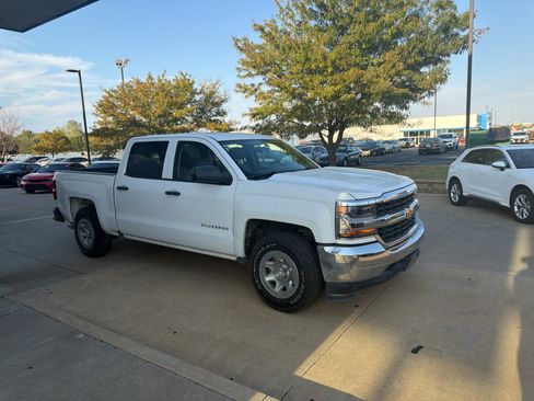 Used 2018 Chevrolet Silverado 1500 W/T w/ Trailering Package RWD image 4