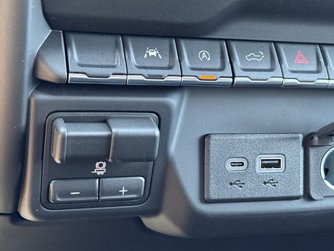 New 2026 Chevrolet Silverado 1500 Custom Trail Boss w/ LPO, Dark Essentials Package AWD/4WD image 34