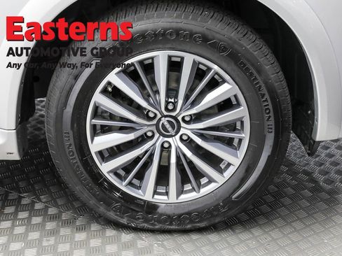 Used 2022 Nissan Armada SV w/ SV Appearance Package image 33