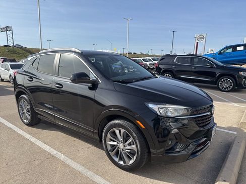 Used 2022 Buick Encore GX Select w/ Sport Touring Package image 3