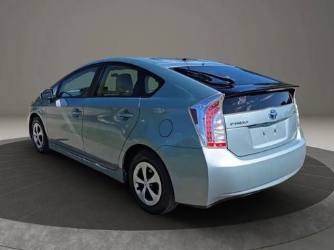 Used 2015 Toyota Prius Two FWD image 5
