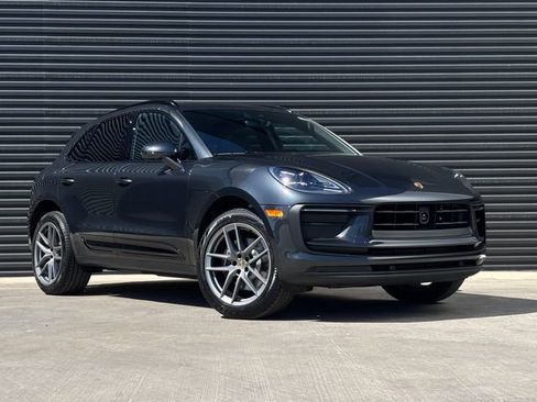 New 2026 Porsche Macan image 9
