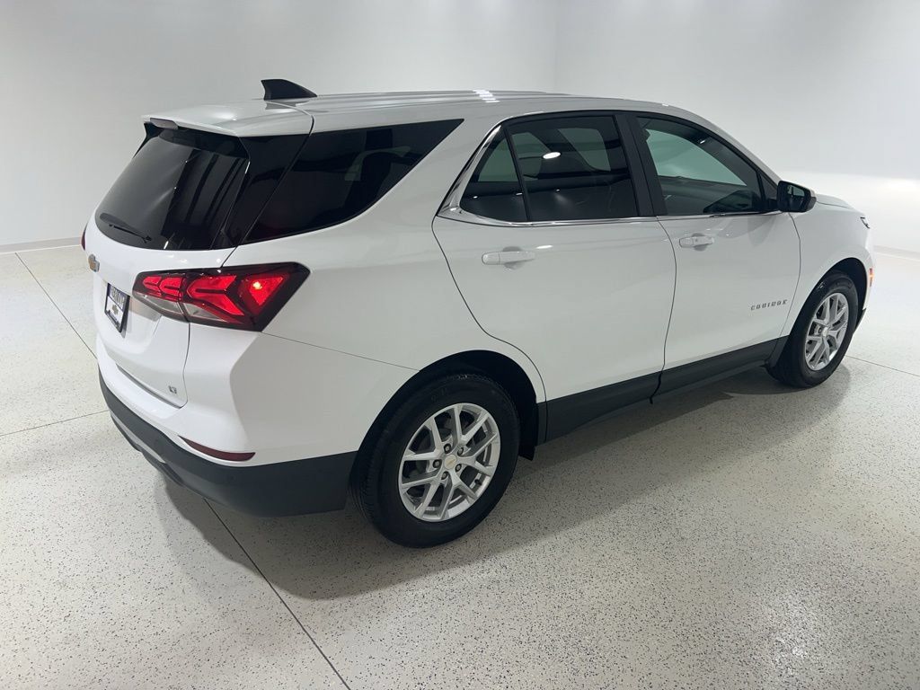 Used 2024 Chevrolet Equinox LT FWD image 5