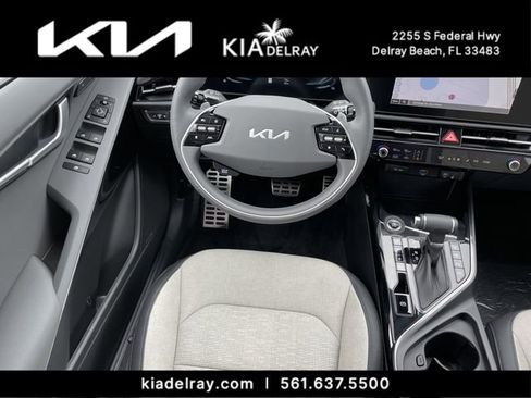 New 2026 Kia Niro SX Touring image 12