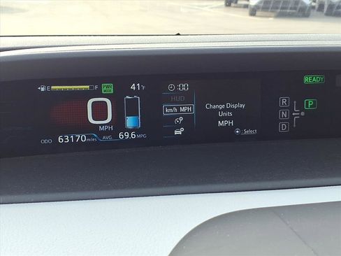 Used 2018 Toyota Prius Prime Advanced image 19