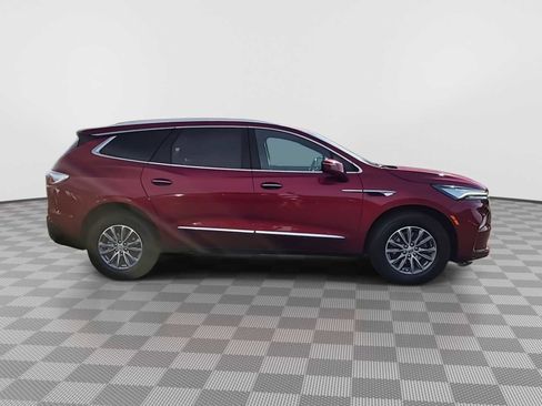 Used 2024 Buick Enclave Premium image 9