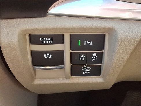 Used 2020 Acura MDX SH-AWD w/ Technology Package image 27