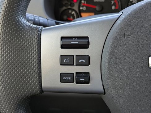 Used 2021 Nissan Frontier SV image 25