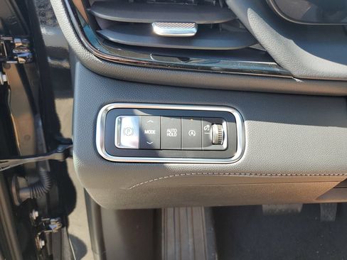 New 2026 Buick Enclave Avenir w/ Super Cruise Package FWD image 29