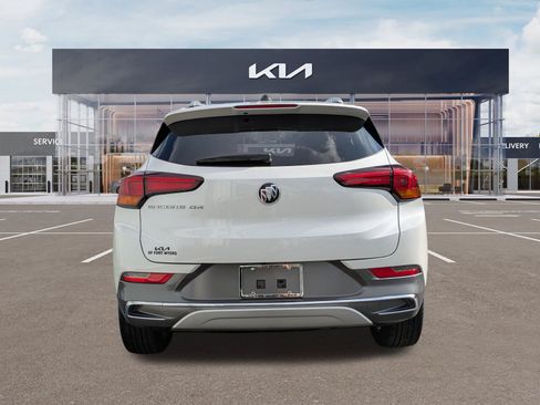 Used 2023 Buick Encore GX Essence w/ Experience Buick Package FWD image 5