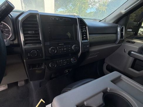 Used 2022 Ford F250 XLT AWD/4WD image 11