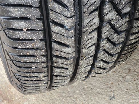 Used 2023 Genesis G70 2.0T image 11