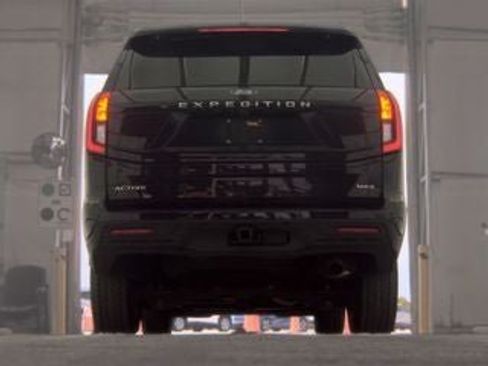 Certified 2025 Ford Expedition Max Active AWD/4WD image 7