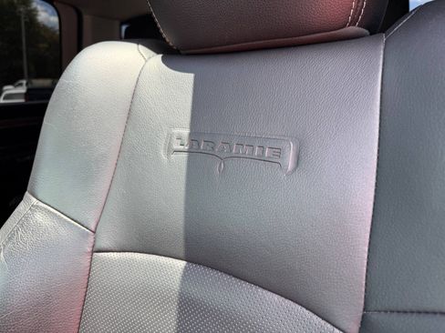 Used 2015 RAM 1500 Laramie AWD/4WD image 37