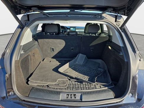 Used 2022 Lincoln Corsair AWD w/ Premium Package image 12