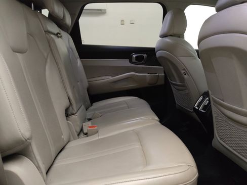 Used 2022 Kia Sorento S w/ Panoramic Sunroof Package FWD image 19
