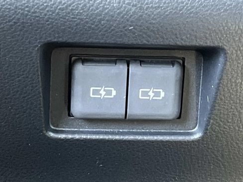 Used 2025 Lexus GX 550 w/ Accessory Package (Z1) AWD/4WD image 19