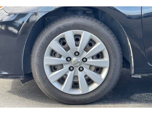 Used 2017 Nissan Sentra SV image 11