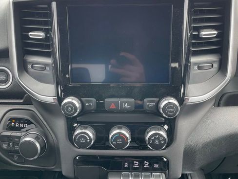 New 2026 RAM 1500 Express image 7