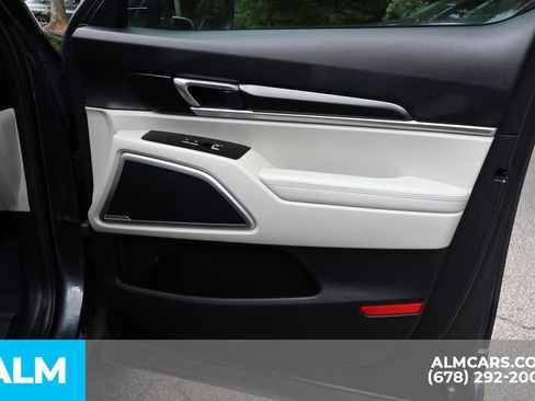 Used 2024 Kia Telluride S w/ S Sunroof Package FWD image 30