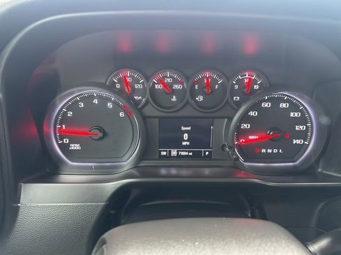 Used 2020 Chevrolet Silverado 2500 Custom w/ Custom Value Package image 10