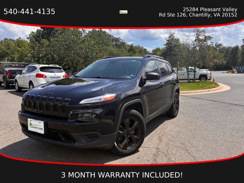 Used 2017 Jeep Cherokee Sport w/ Cold Weather Group AWD/4WD image 1