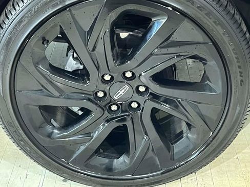 Used 2025 Lincoln Navigator Black Label image 15