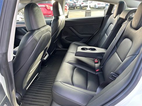 Used 2023 Tesla Model 3 Standard Range image 28