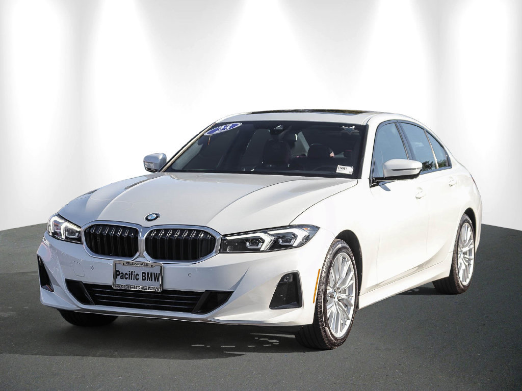 Certified 2023 BMW 330i Sedan w/ Driving Assistance Package RWD image 3