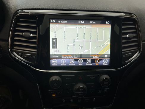 Used 2019 Jeep Grand Cherokee Laredo image 25