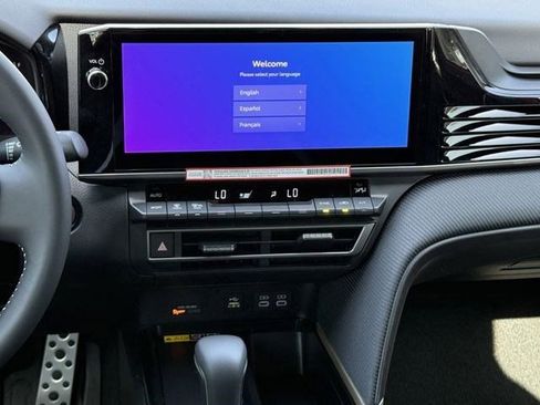 New 2026 Toyota Camry Hybrid image 14