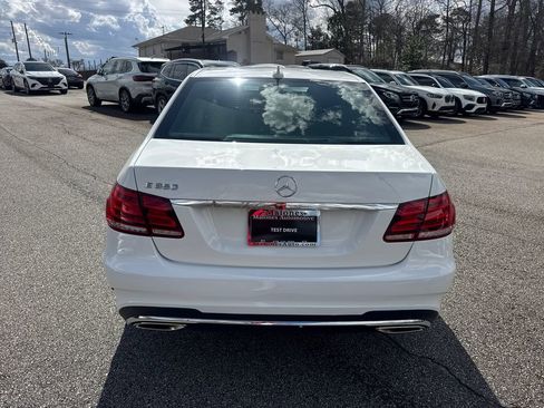 Used 2015 Mercedes-Benz E 350 Sedan image 6