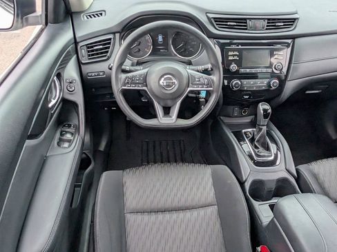 Used 2017 Nissan Rogue S image 12