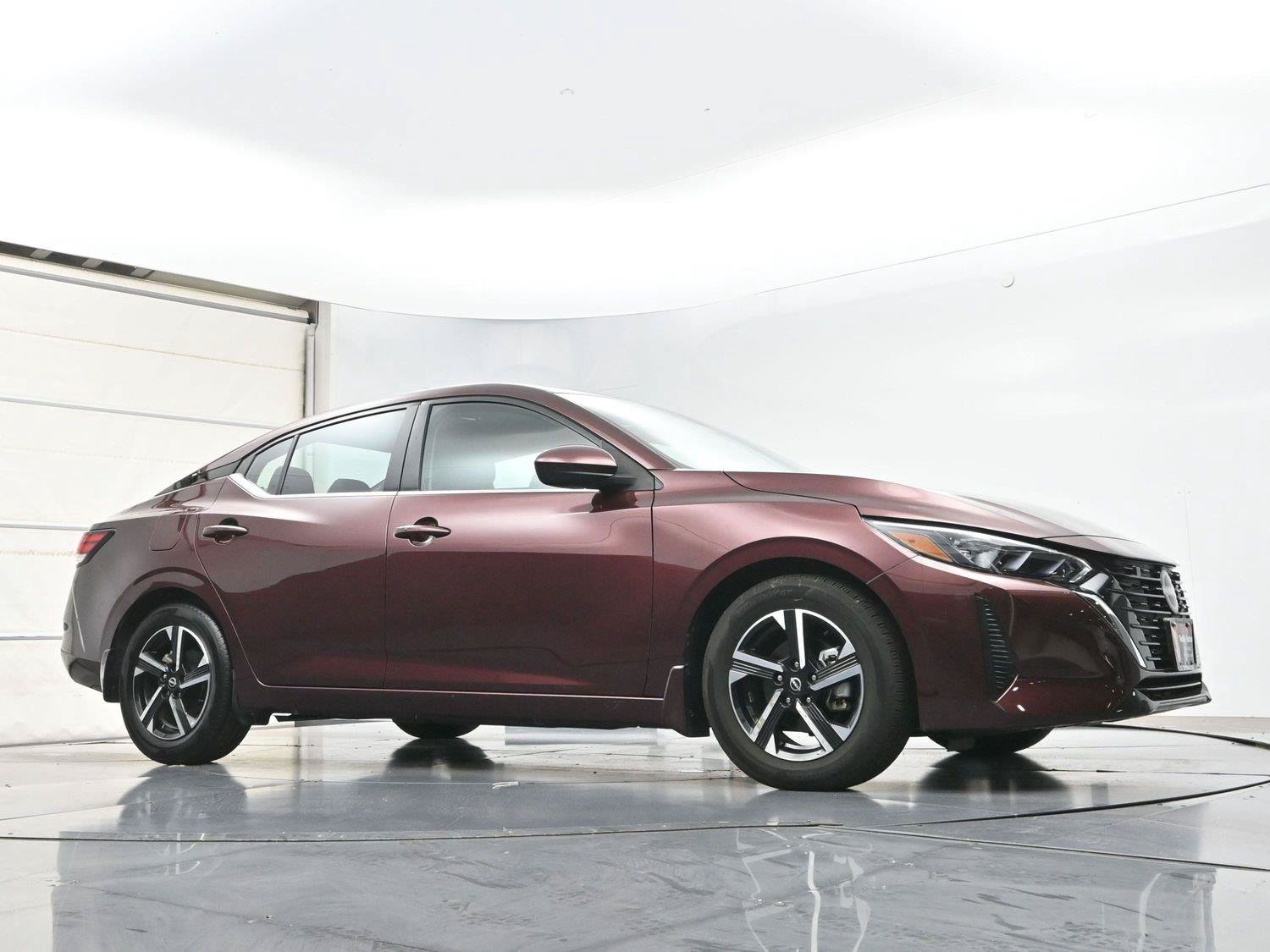 Used 2024 Nissan Sentra SV FWD image 28