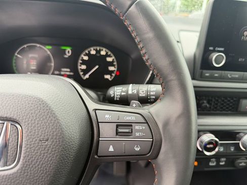 Used 2025 Honda CR-V Sport image 17