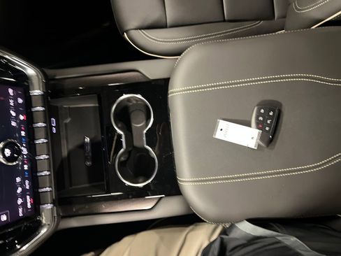 New 2026 GMC Yukon XL Elevation w/ Elevation Premium Package image 27