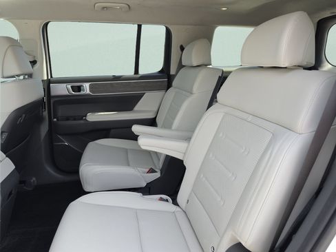 Used 2025 Hyundai Santa Fe Calligraphy AWD/4WD image 20