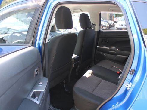 Used 2019 Mitsubishi Outlander Sport ES image 24