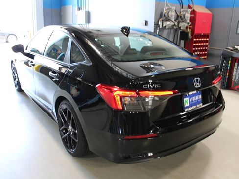 Used 2023 Honda Civic Sport image 19