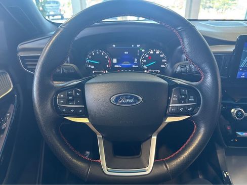 Used 2023 Ford Explorer ST-Line w/ Class IV Trailer Tow Package AWD/4WD image 18