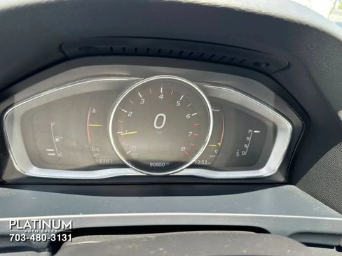 Used 2015 Volvo V60 T5 Premier FWD image 10