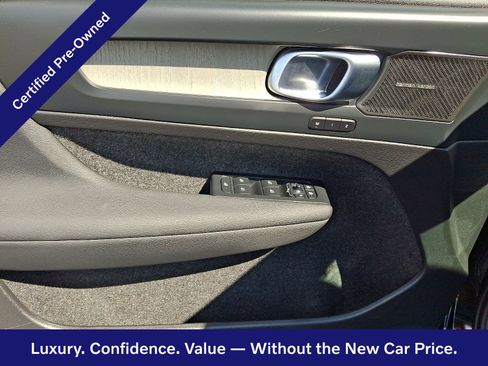 Certified 2024 Volvo XC40 B5 Plus w/ Climate Package AWD/4WD image 13