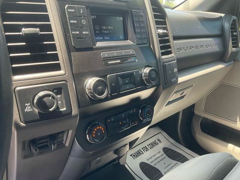Used 2019 Ford F250 XL w/ STX Appearance Package AWD/4WD image 21